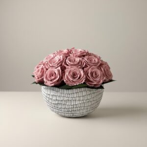 Infinity Crackle - Elegante ciotola in ceramica con rose a forma di infinito in rosa scuro.