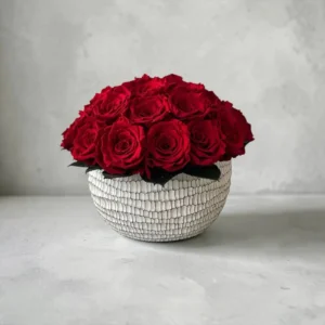 Infinity Crackle – Edle Keramikschale mit Infinity-Rosen in Rot