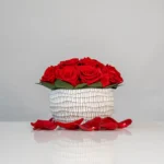 Infinity Crackle Keramikschale mit roten Rosen