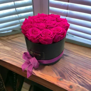 Rose Infinity in scatola nera, rose in magenta - immagine 1